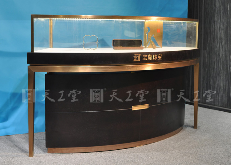 寶胤珠寶柜