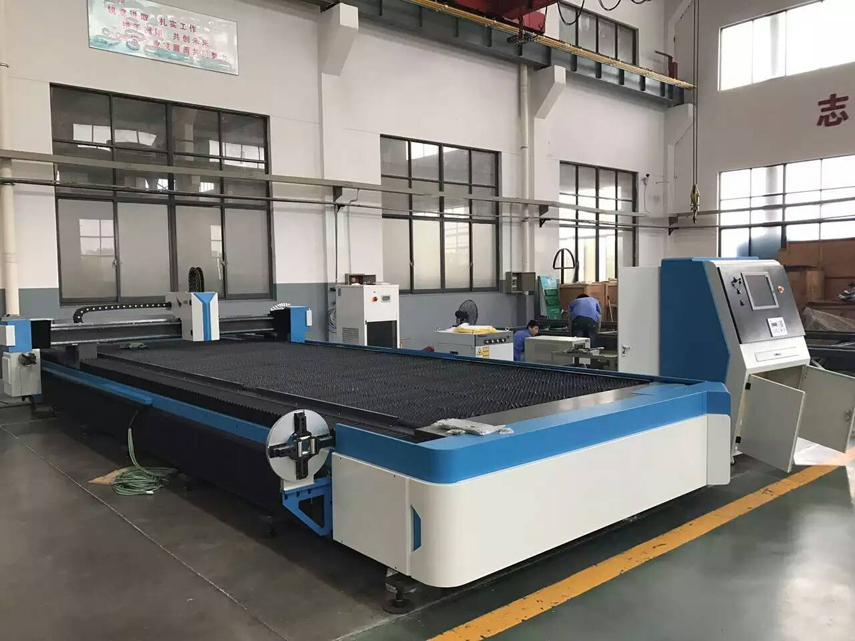 德國光纖切割機01.jpg