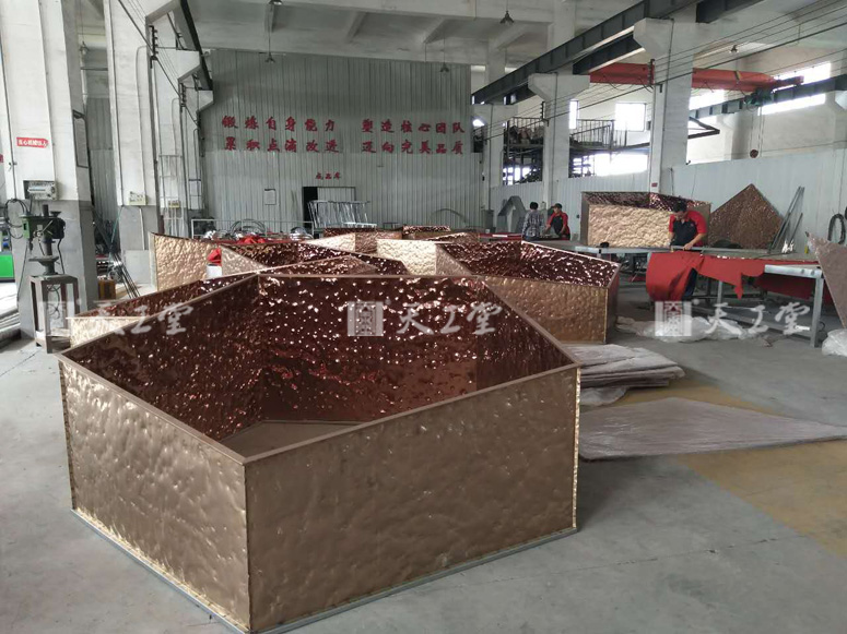 金屬造型吊頂1.jpg
