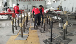 路易家居定購的一批桌子金屬部分已完工