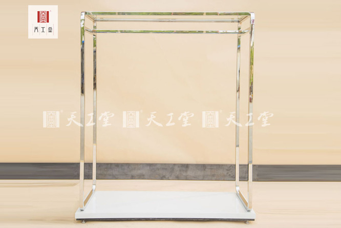 不銹鋼鏡面服裝展架