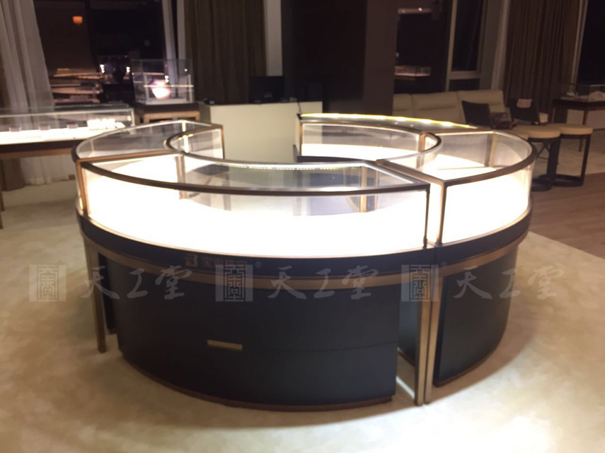 弧形珠寶展示柜
