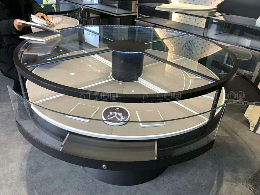 鉆益圓形珠寶柜